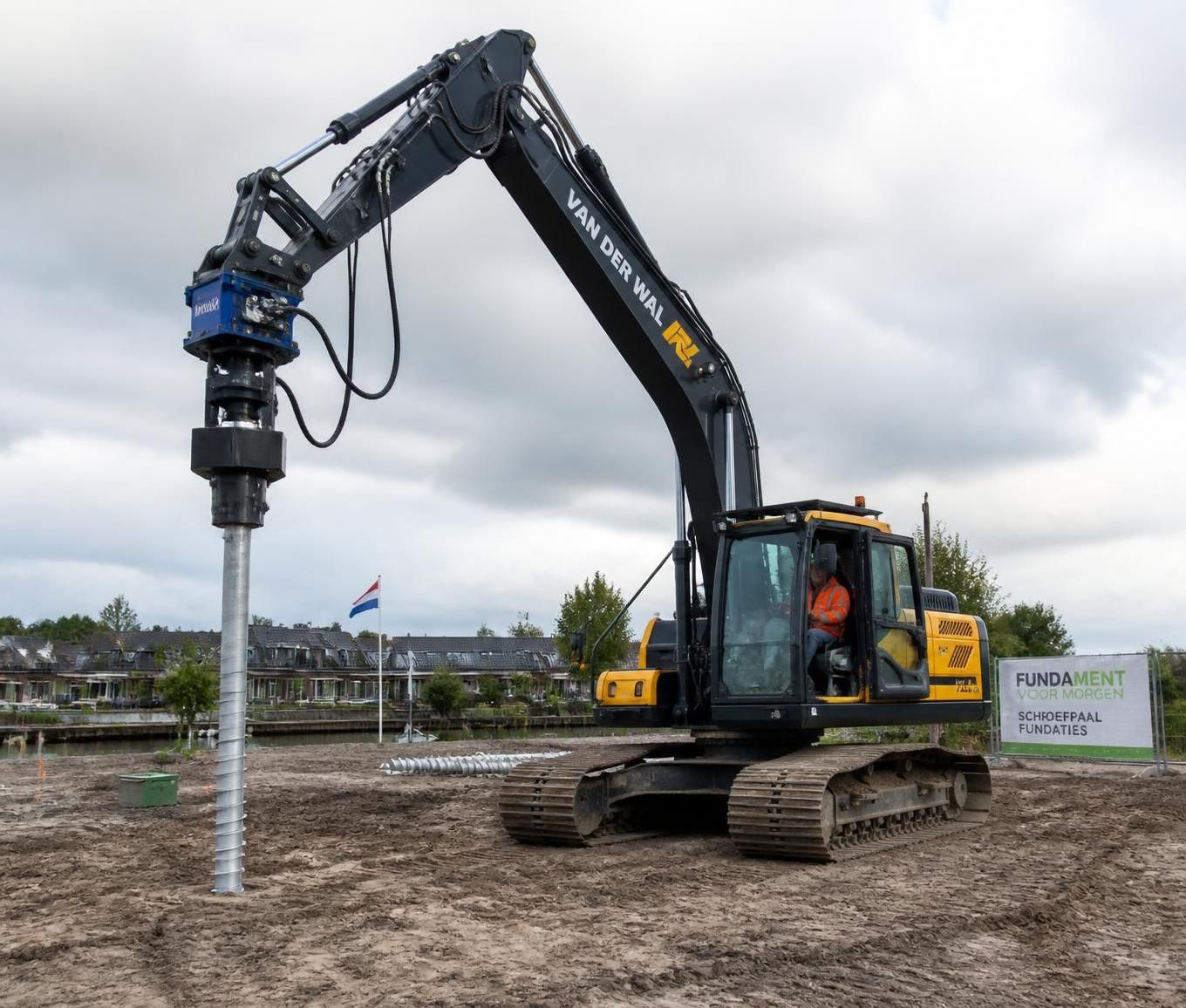 ontdek wat een schroefpaal fundering is, hoe het werkt en in welke situaties je het beste voor deze funderingsmethode kunt kiezen.